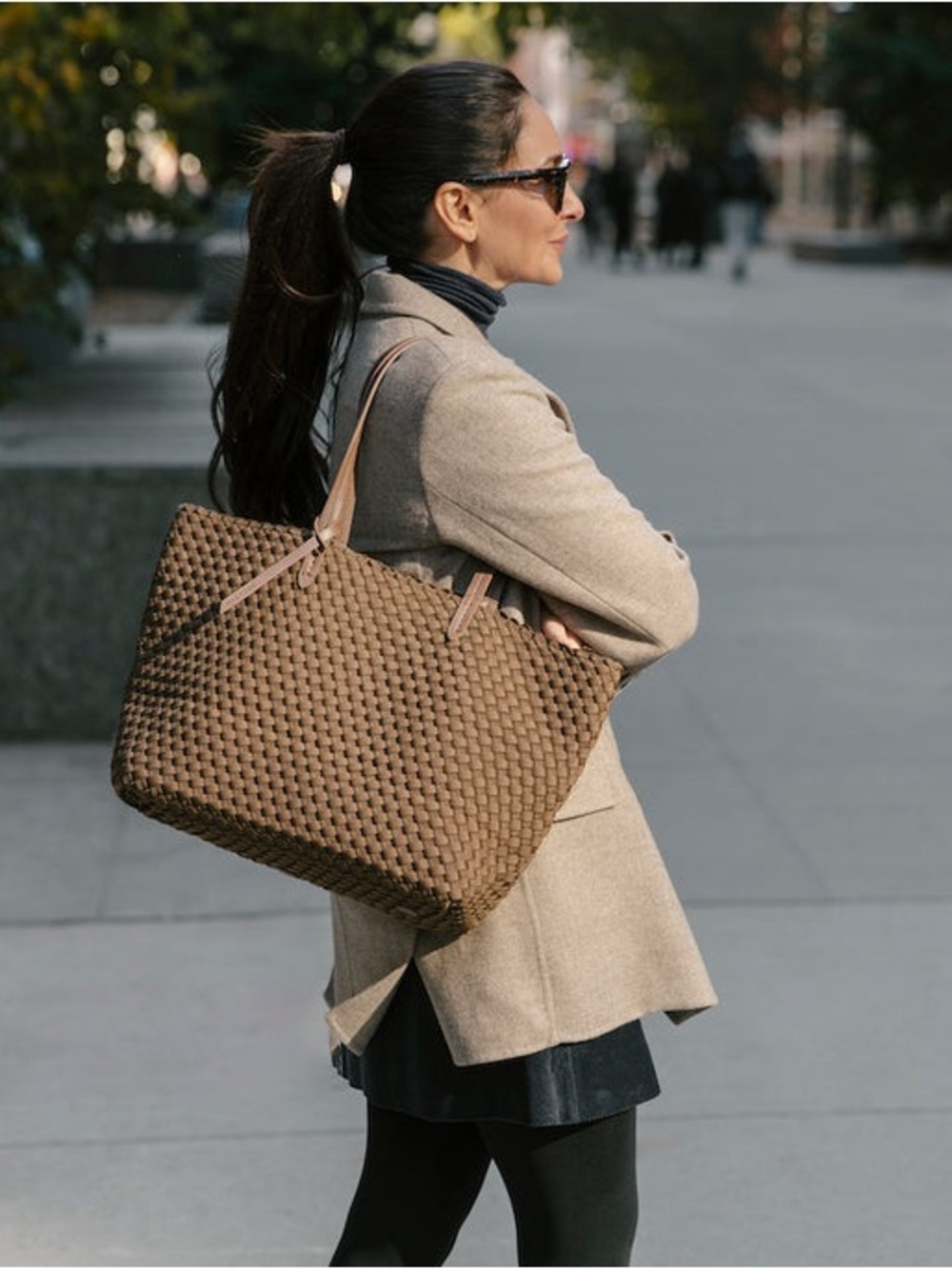 NAGHEDI Jetsetter Woven Tote Bag Cashmere - Picture 3 of 13